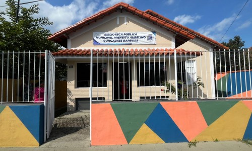 Biblioteca Pública Prefeito Aurelino Gonçalves Barbosa de Pinheiral comemora 23 anos